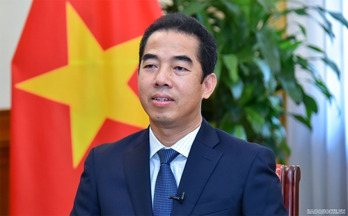 Tạo xung lực mới cho quan hệ đối tác chiến lược Việt Nam-Singapore